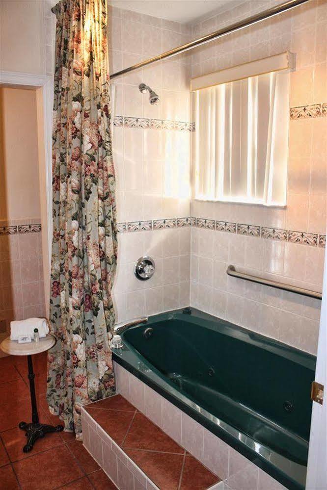 Bed & Breakfast Old House And Restaurant 3*